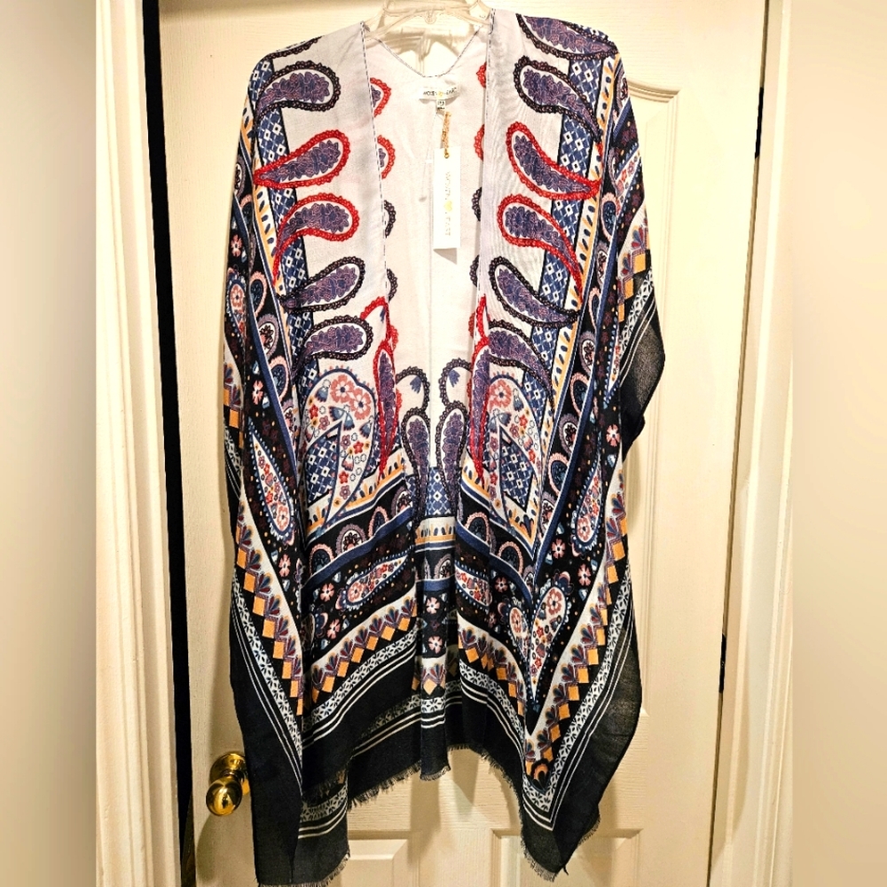 NWT Woven Heart women's shawl